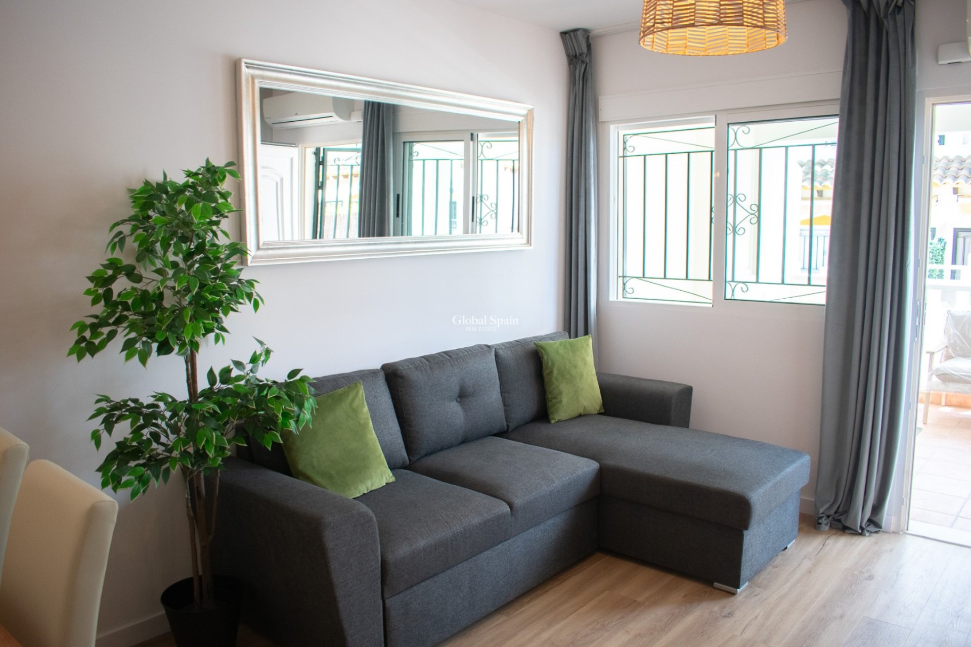 Revente - MAISON -
ORIHUELA COSTA - Punta Prima