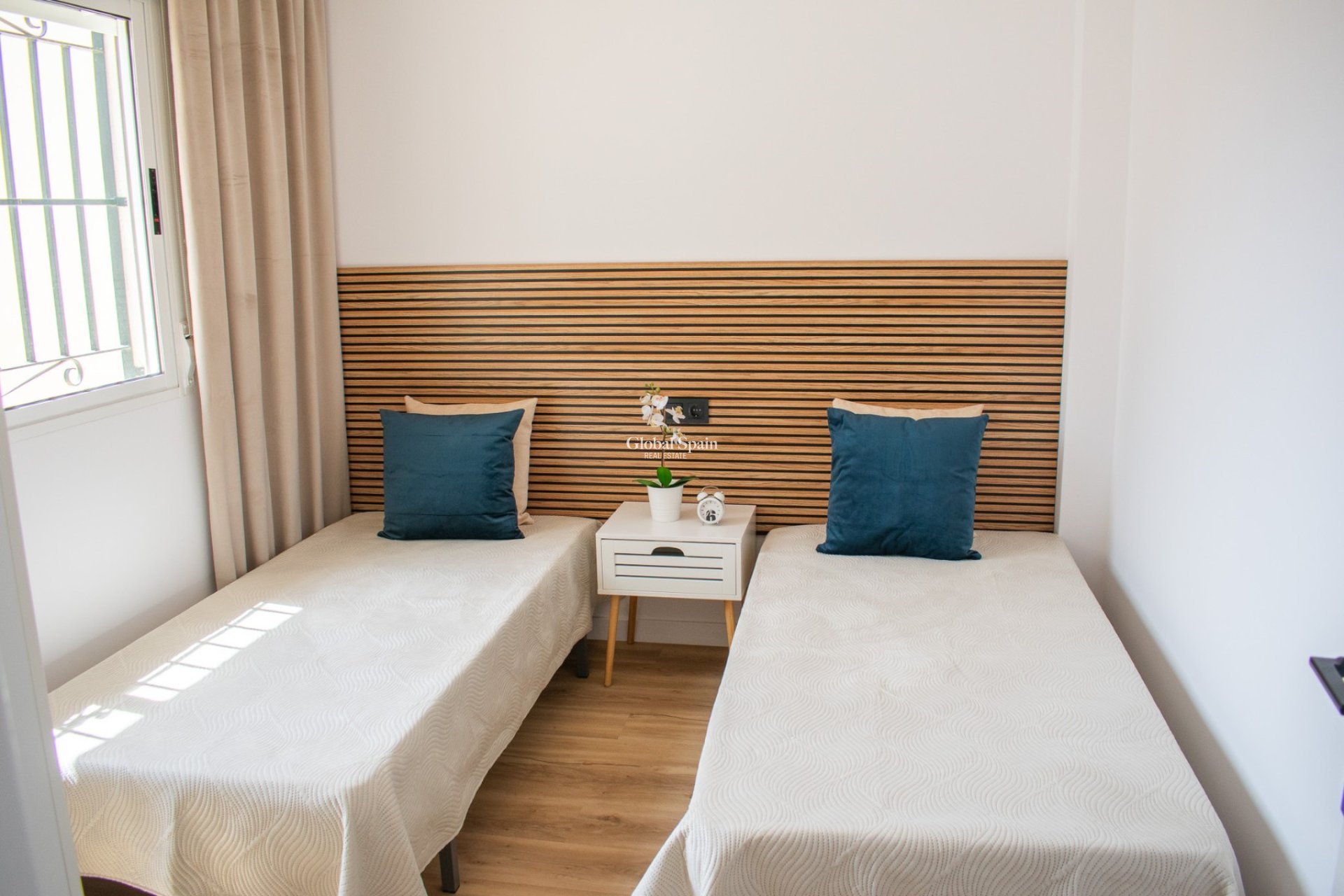 Revente - MAISON -
ORIHUELA COSTA - Punta Prima