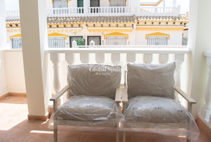 Revente - MAISON -
ORIHUELA COSTA - Punta Prima