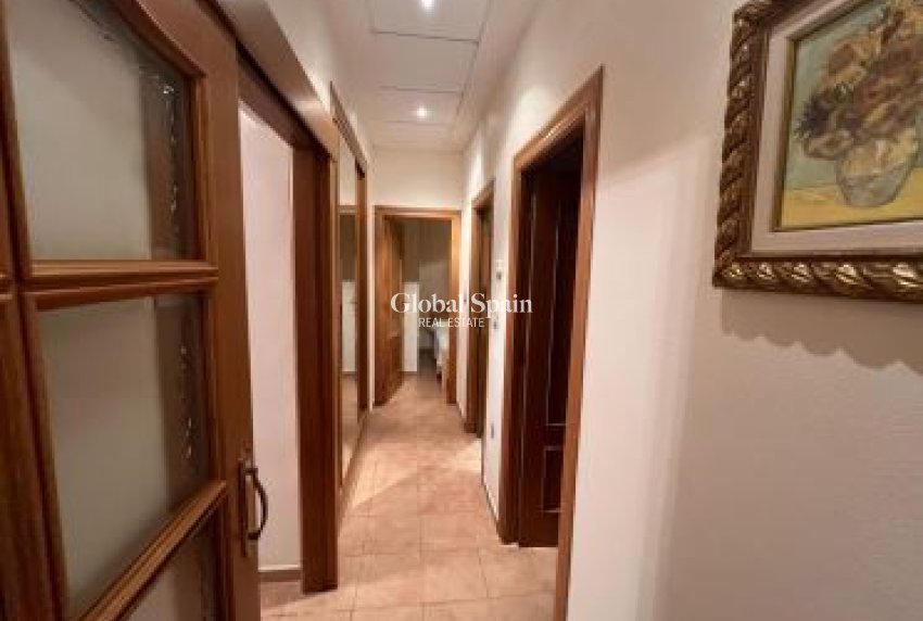 Revente - MAISON -
ORIHUELA COSTA - Punta Prima