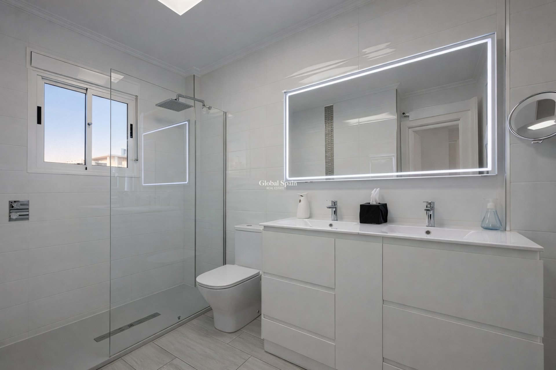 Revente - MAISON -
ORIHUELA COSTA - Villa's San Jose IV