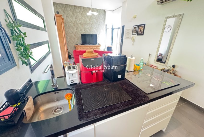 Revente - Maison -
ORIHUELA COSTA - VILLAMARTÍN