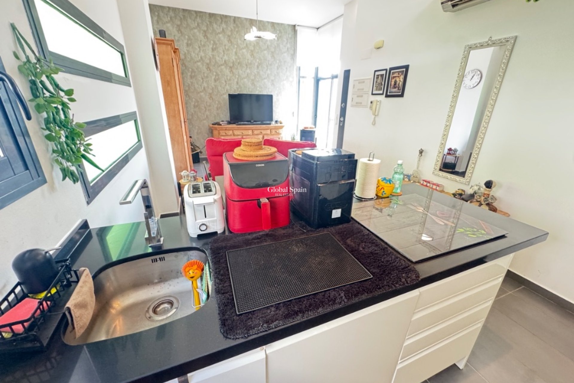 Revente - Maison -
ORIHUELA COSTA - VILLAMARTÍN