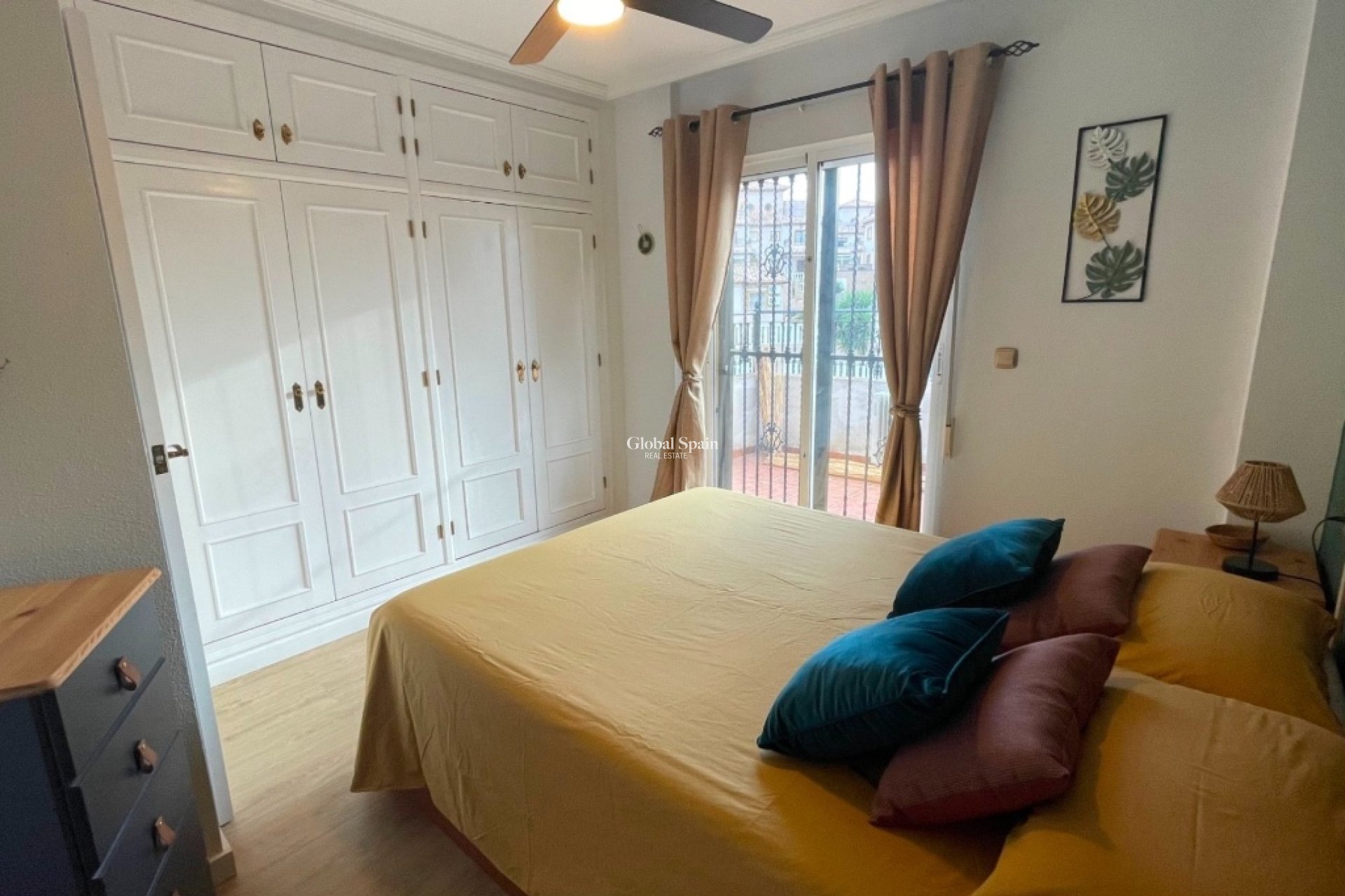 Revente - Maison -
ORIHUELA COSTA - VILLAMARTÍN