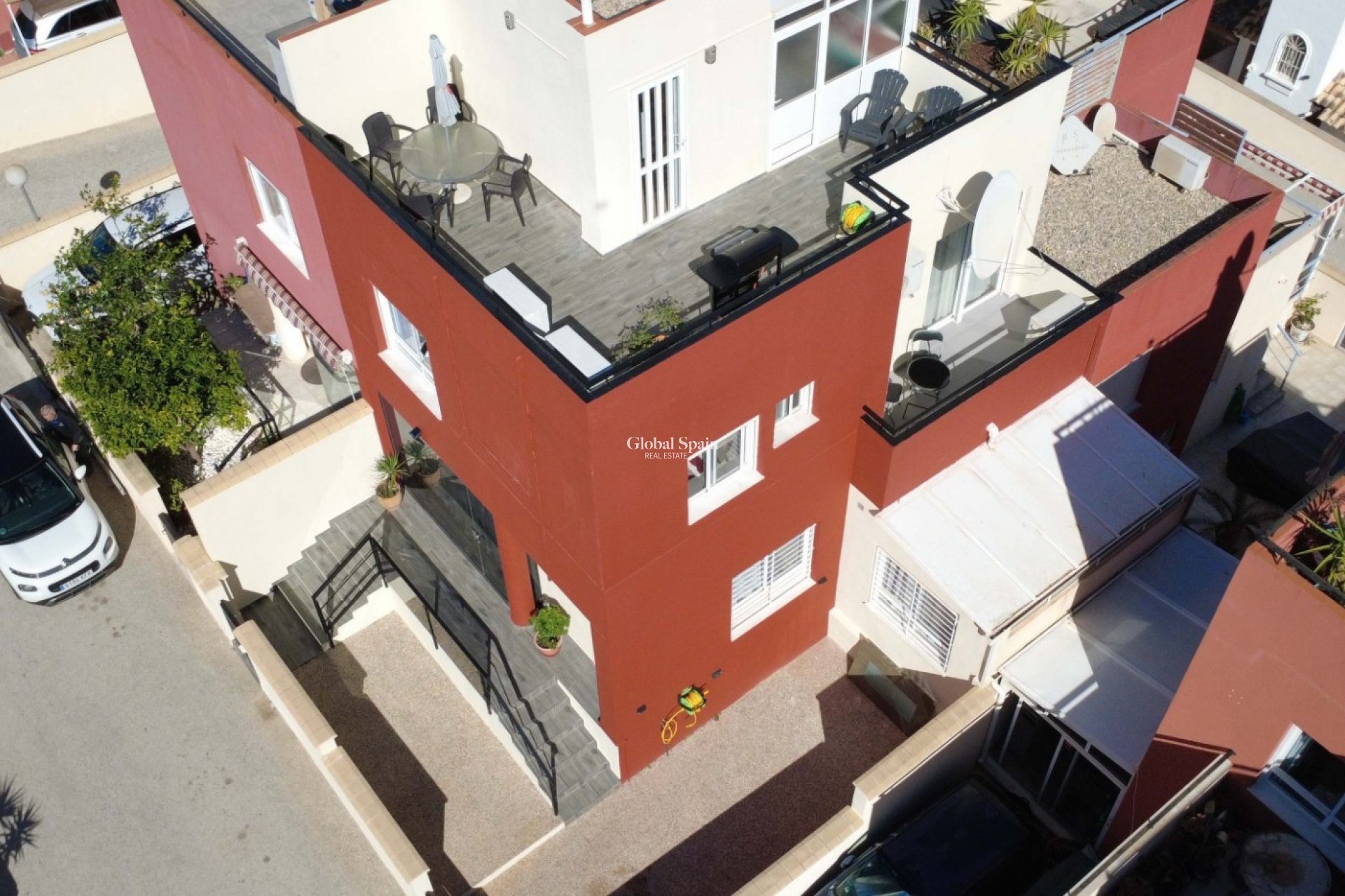 Revente - MAISON -
ORIHUELA COSTA - VILLAMARTÍN