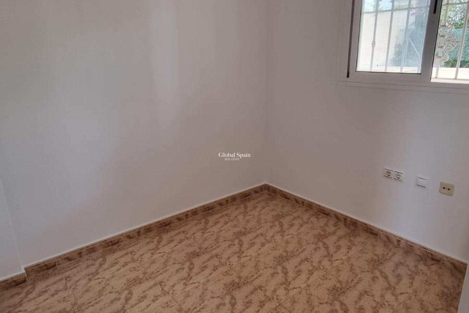 Revente - MAISON -
ORIHUELA COSTA - VILLAMARTÍN