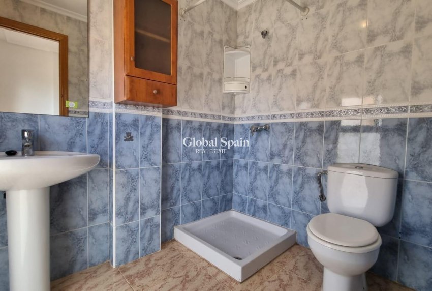 Revente - MAISON -
ORIHUELA COSTA - VILLAMARTÍN