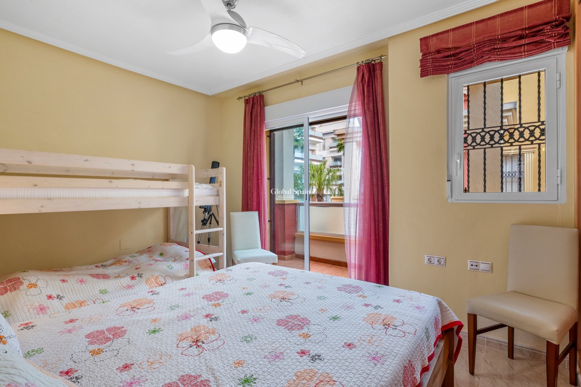 Revente - MAISON -
ORIHUELA COSTA - VILLAMARTÍN