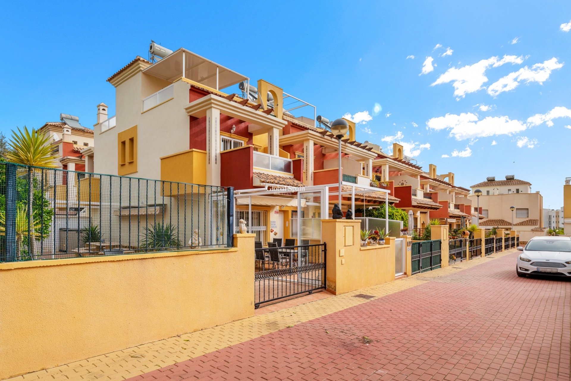 Revente - MAISON -
ORIHUELA COSTA - VILLAMARTÍN
