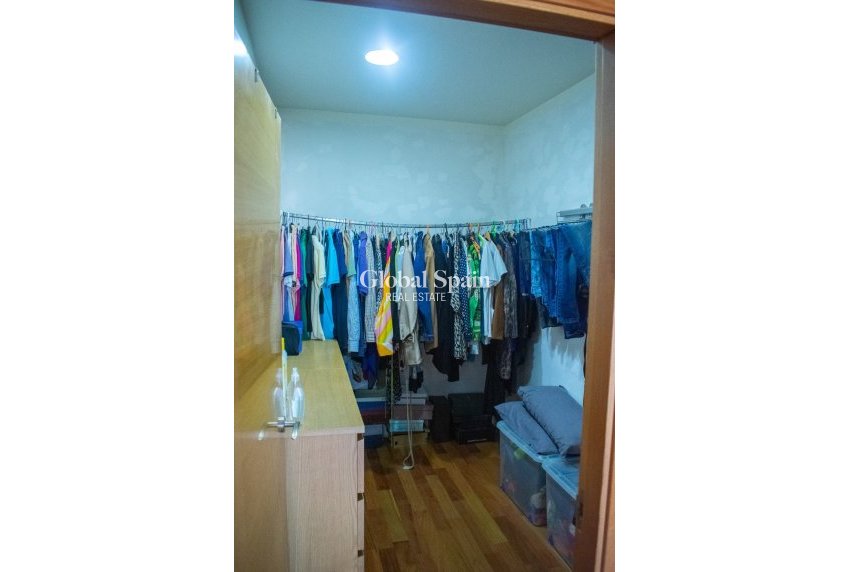 Revente - MAISON -
ORIHUELA - El raal