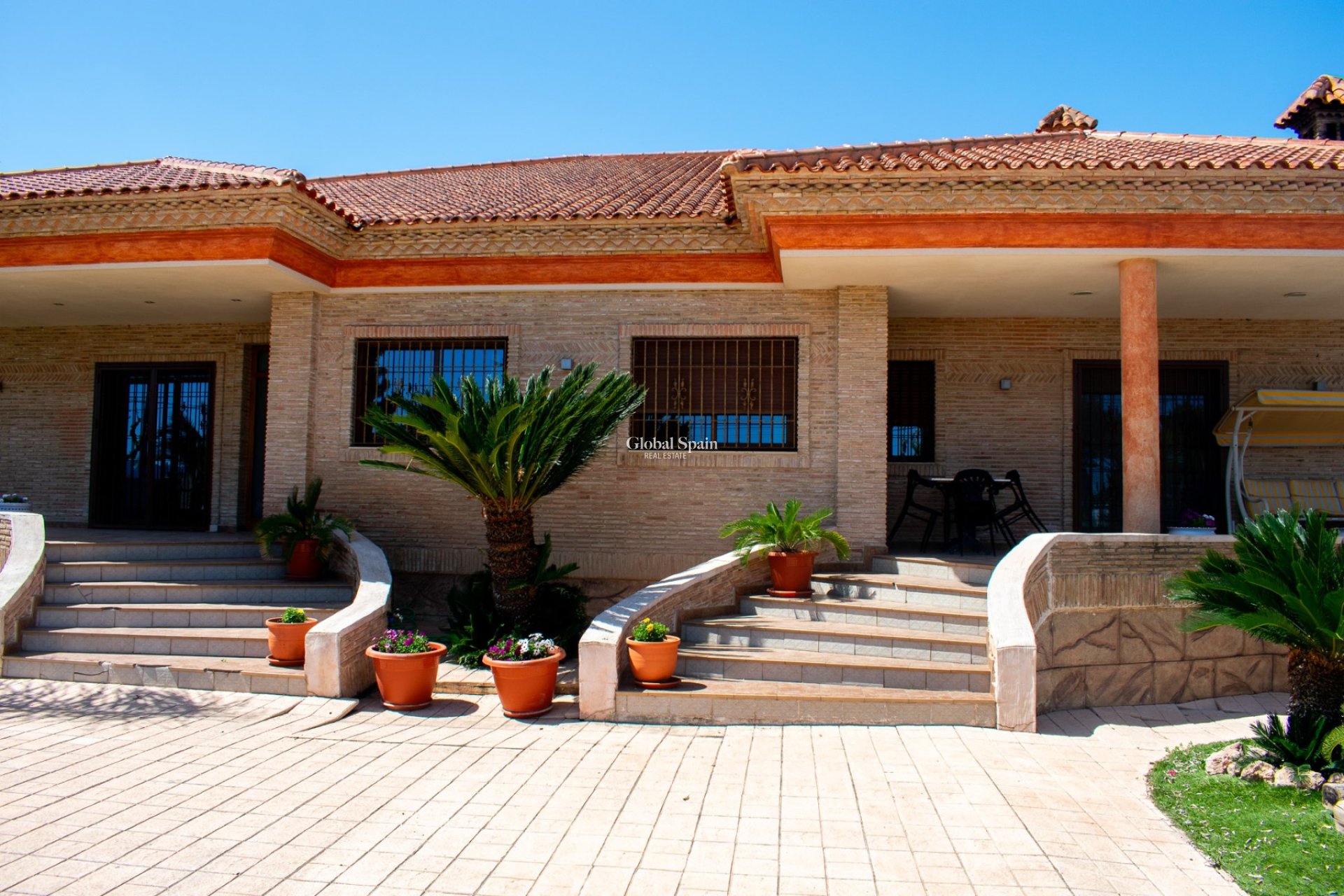 Revente - MAISON -
ORIHUELA - El raal