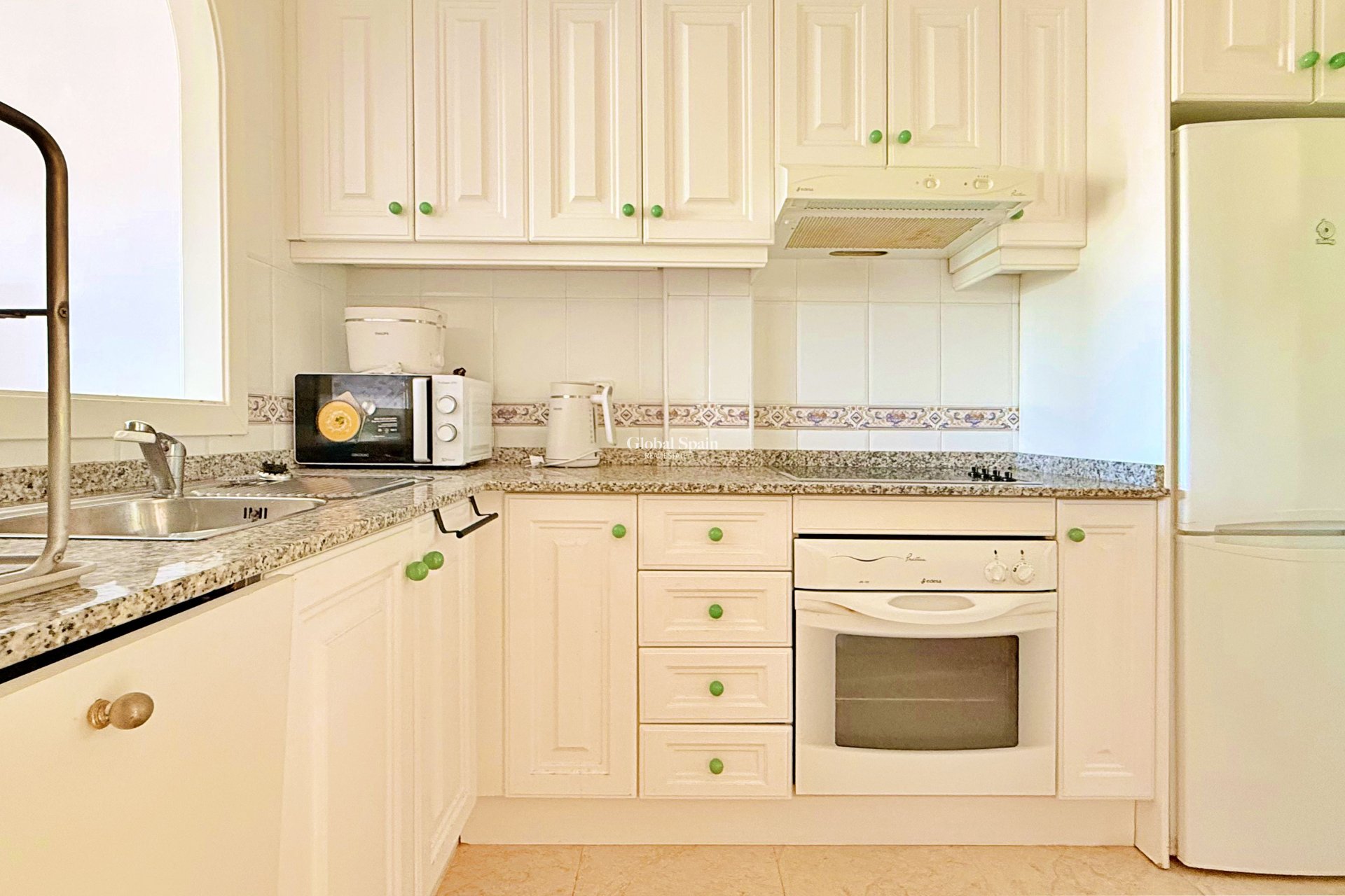 Revente - MAISON -
ORIHUELA - Inland