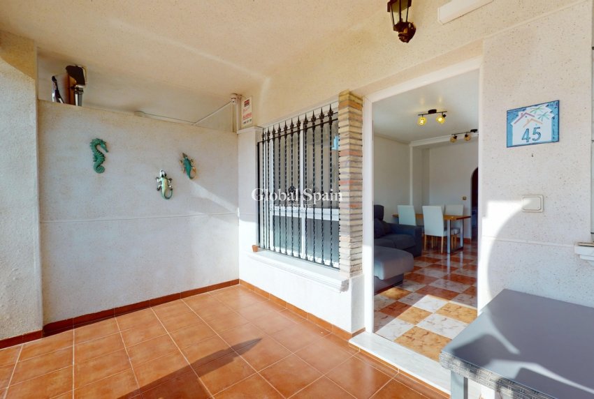 Revente - MAISON -
ORIHUELA - Inland