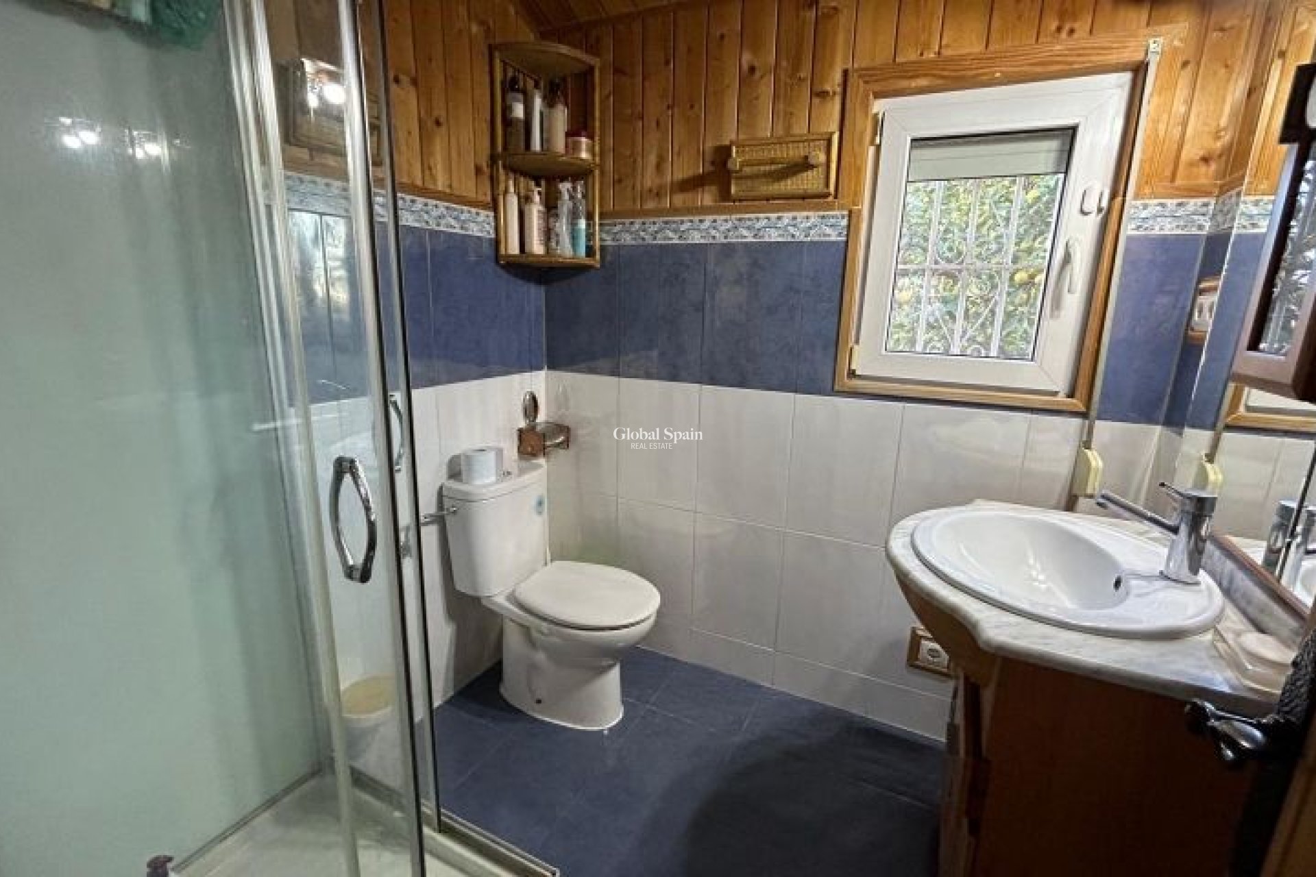 Revente - MAISON -
ORIHUELA - Inland