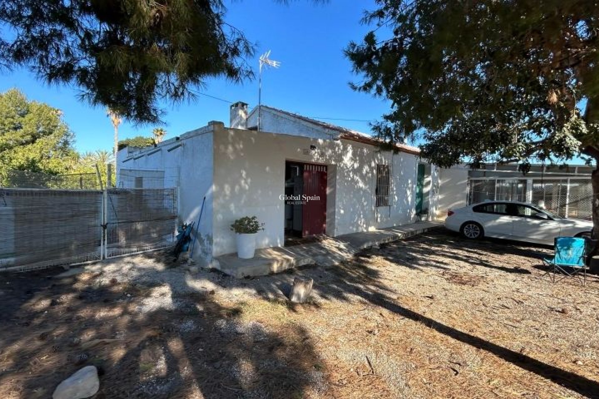 Revente - MAISON -
ORIHUELA - Inland