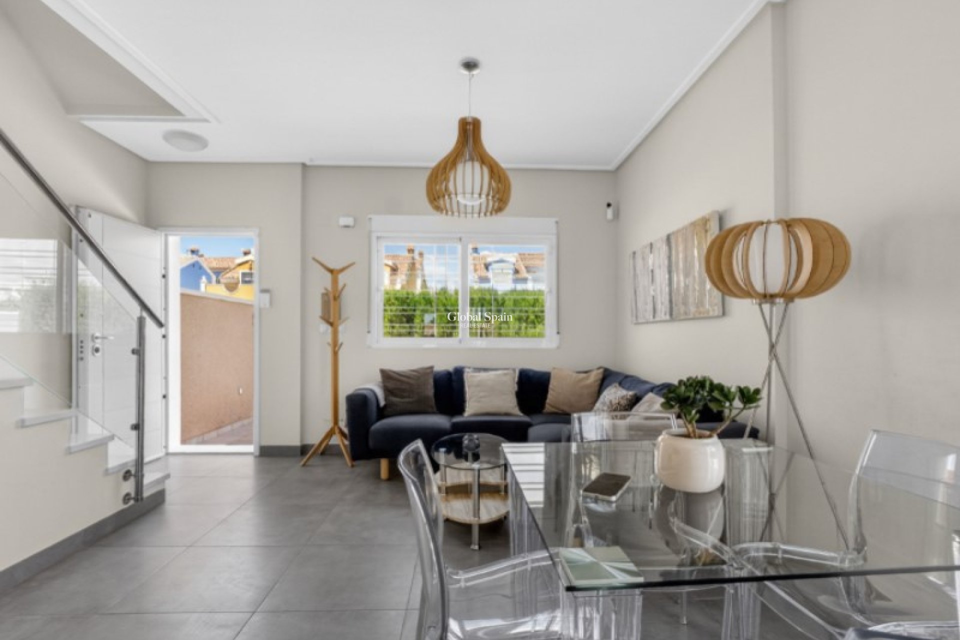 Revente - MAISON -
ORIHUELA - Inland