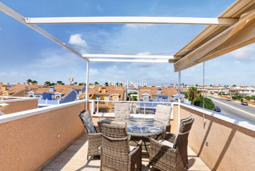 Revente - MAISON -
ORIHUELA - Inland