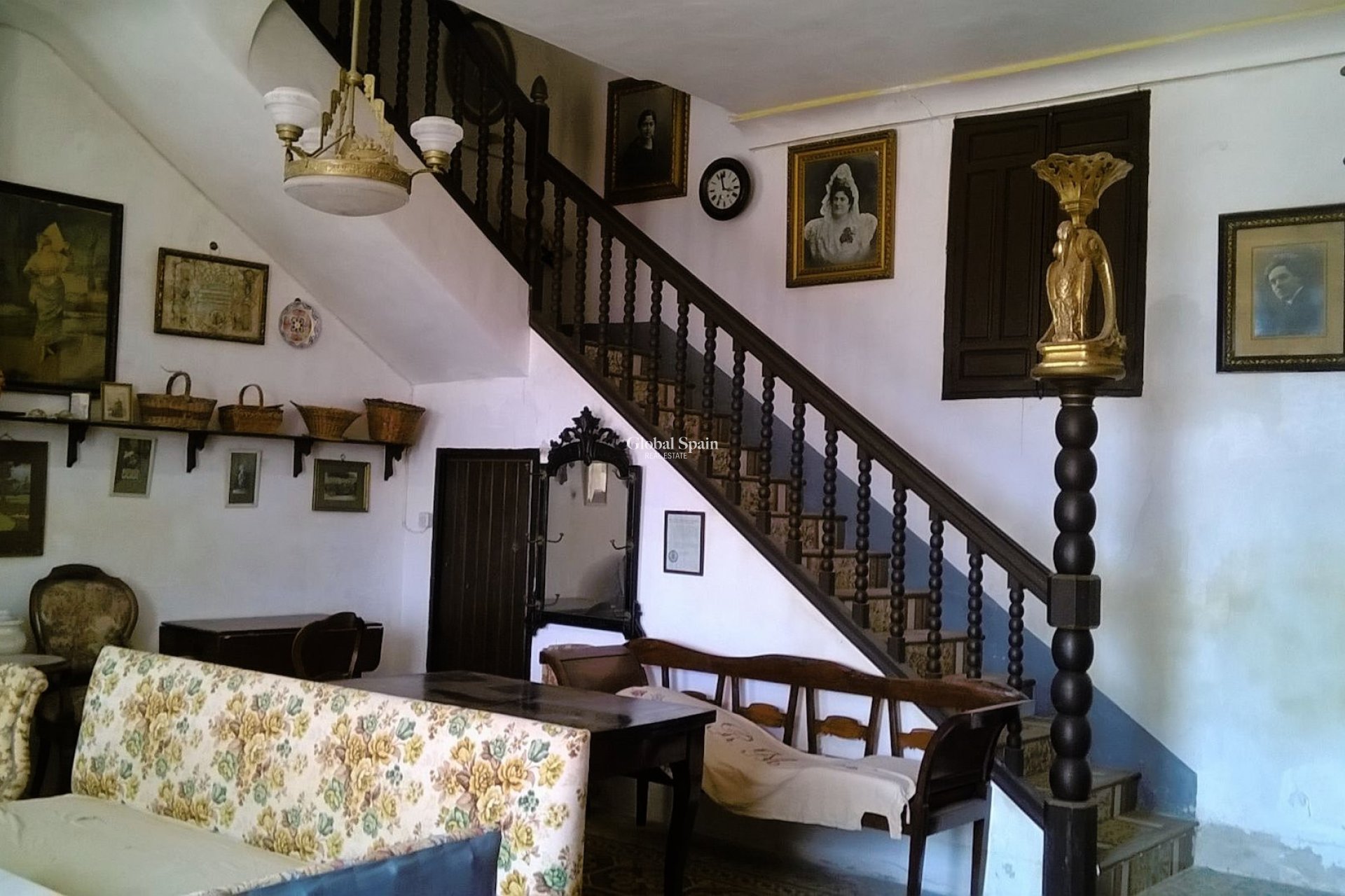 Revente - MAISON -
ORIHUELA - Inland