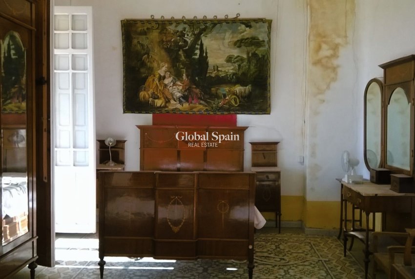 Revente - MAISON -
ORIHUELA - Inland
