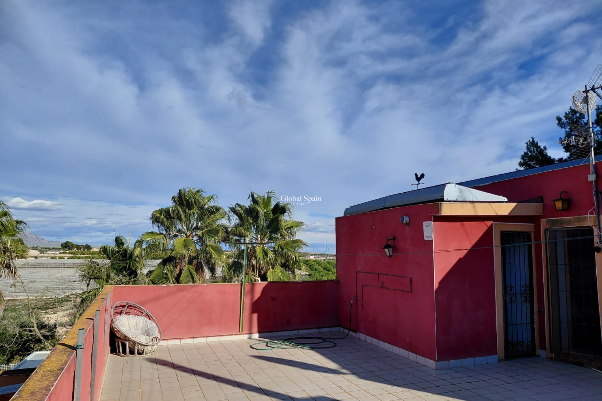 Revente - MAISON -
ORIHUELA - Inland