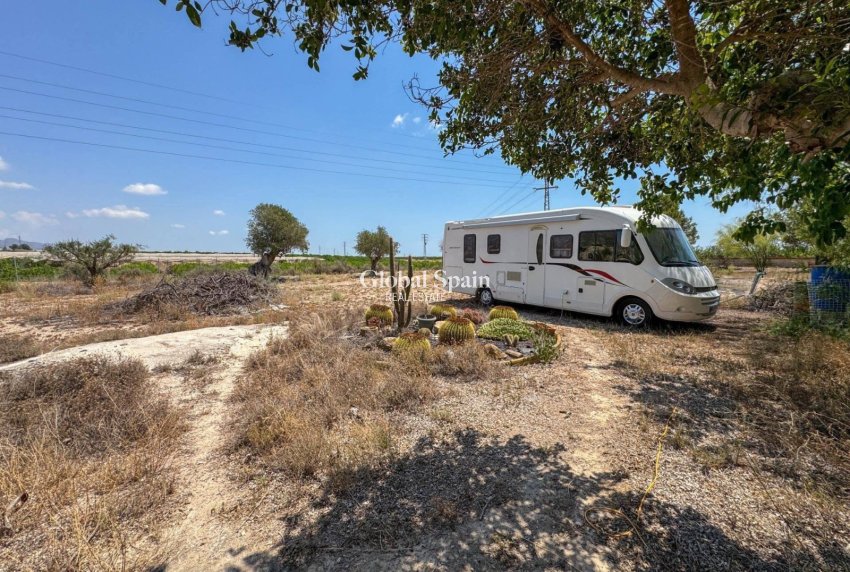 Revente - MAISON -
ORIHUELA - Inland