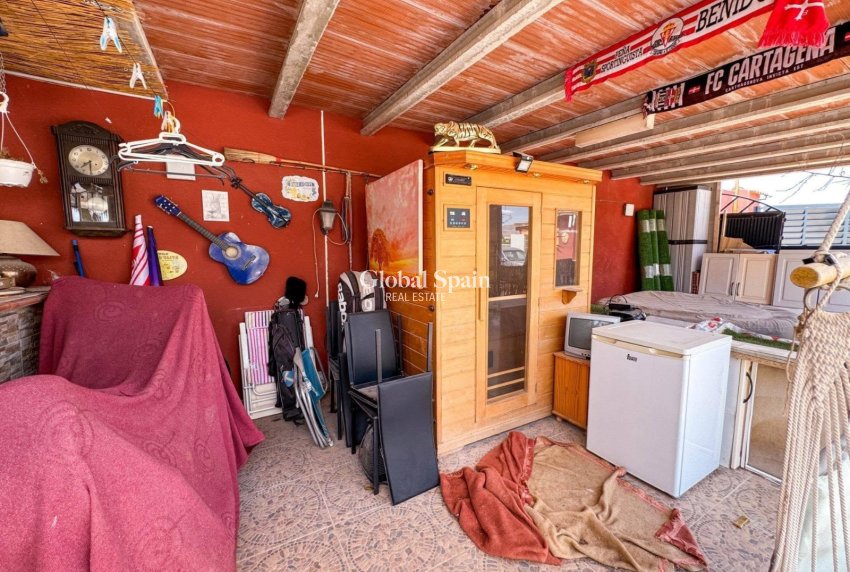 Revente - MAISON -
ORIHUELA - Inland