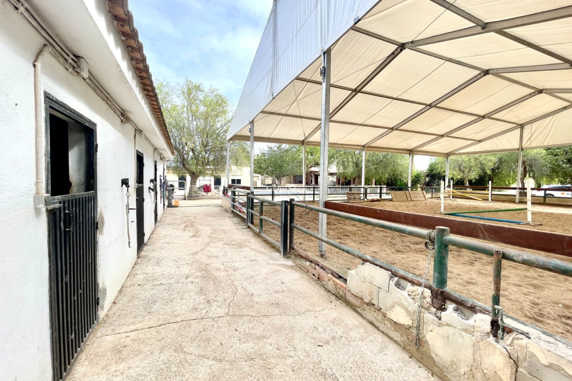 Revente - MAISON -
ORIHUELA - Inland