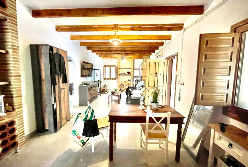 Revente - MAISON -
ORIHUELA - Inland