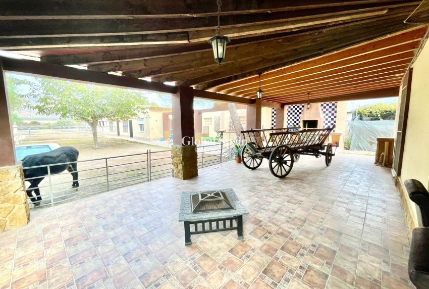 Revente - MAISON -
ORIHUELA - Inland