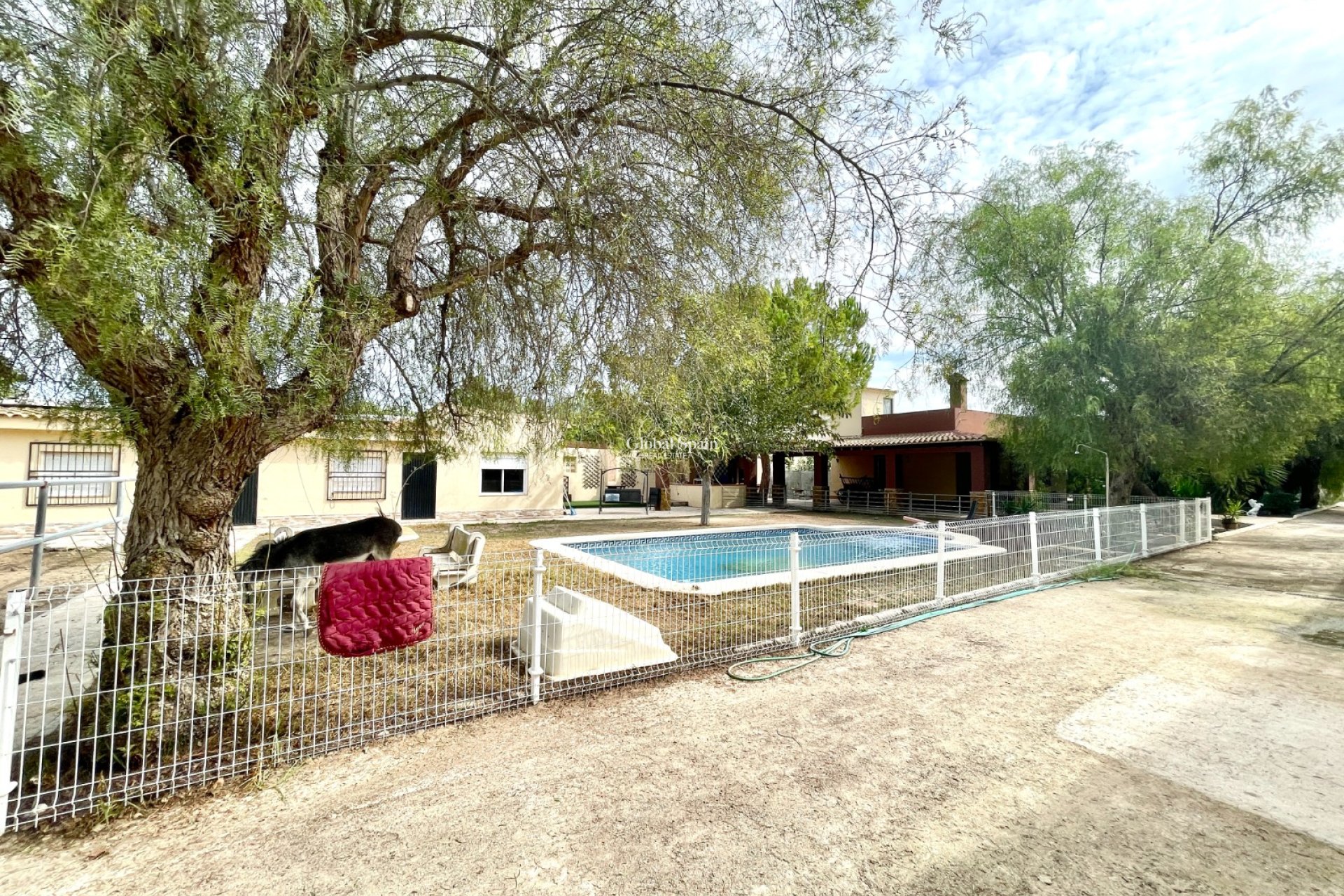 Revente - MAISON -
ORIHUELA - Inland