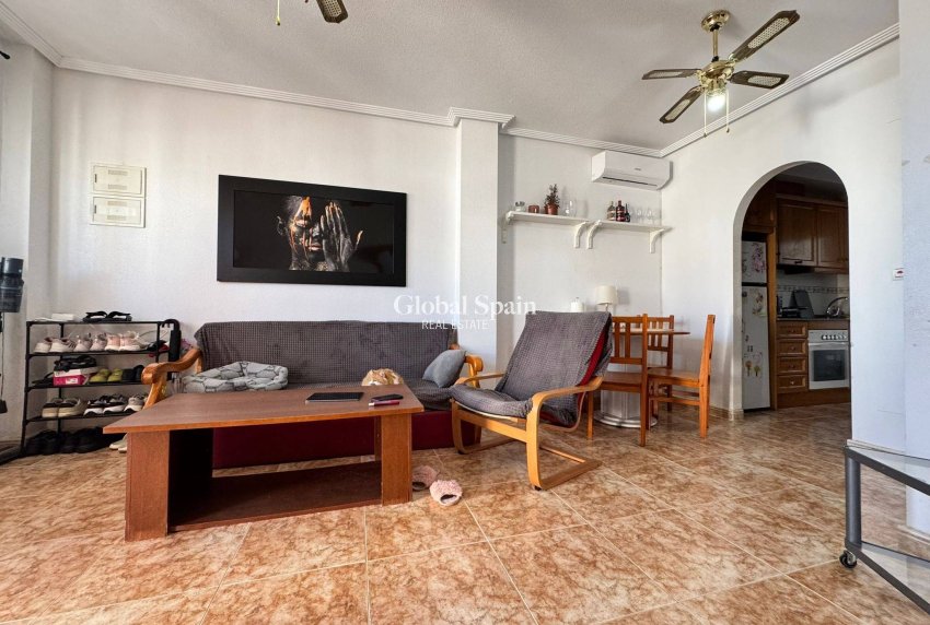 Revente - MAISON -
ORIHUELA - Los Balcones Y Los Altos