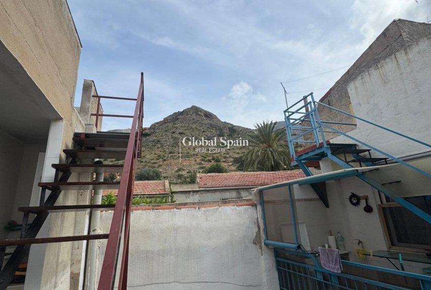 Revente - MAISON -
ORIHUELA - Orihuela Ciudad