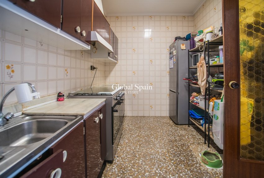 Revente - MAISON -
ORIHUELA - Redovan