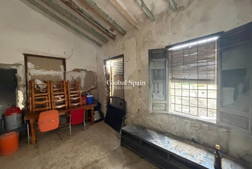 Revente - MAISON -
ORIHUELA - San Bartolomé