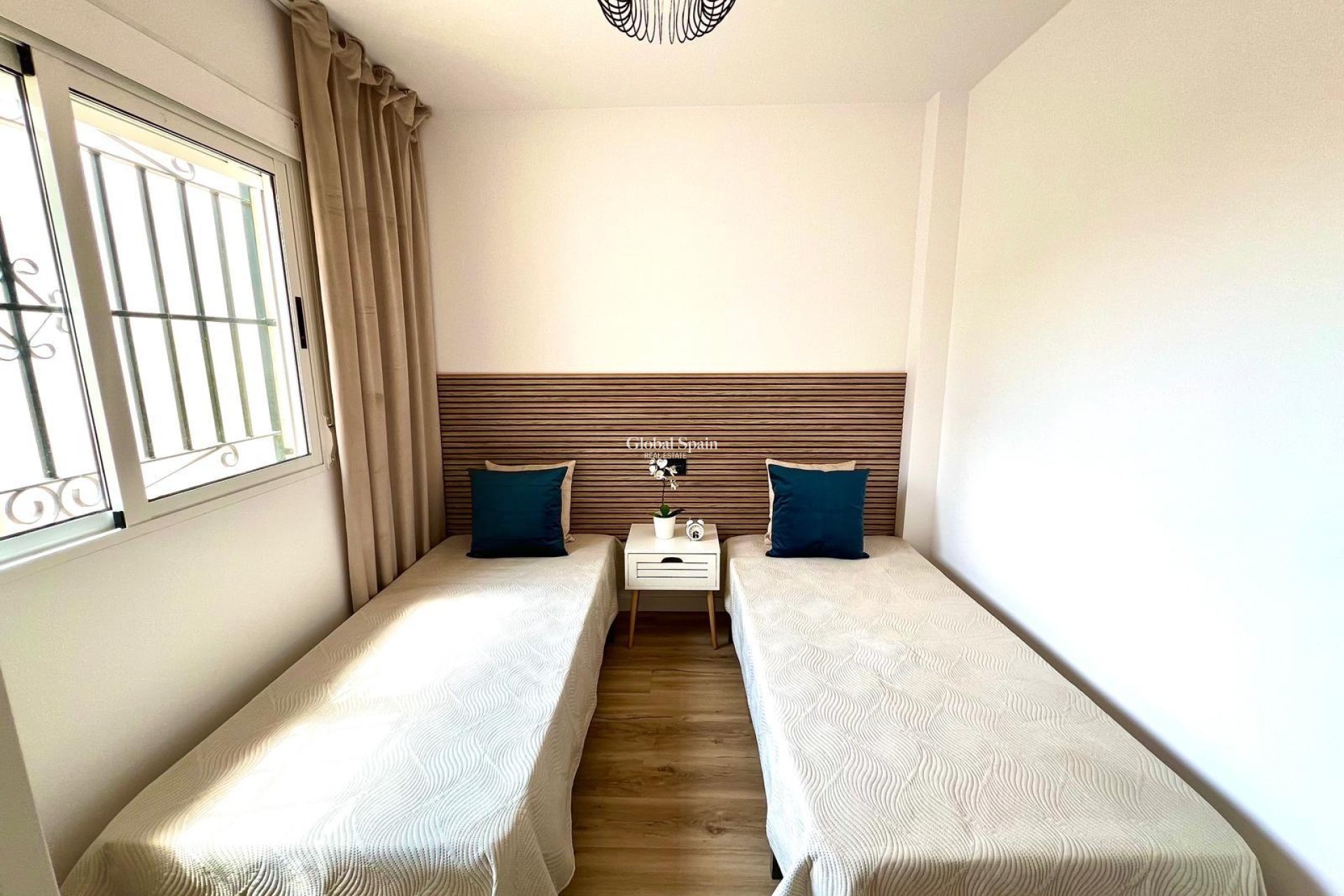 Revente - MAISON -
ORIHUELA - Urbanización Perla del Mar