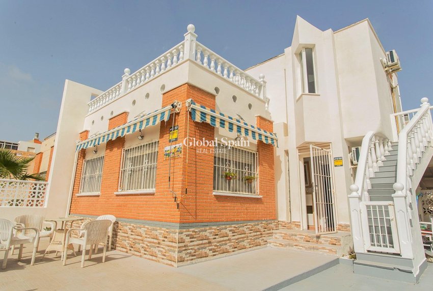 Revente - MAISON -
ORIHUELA - Urbanización Perla del Mar