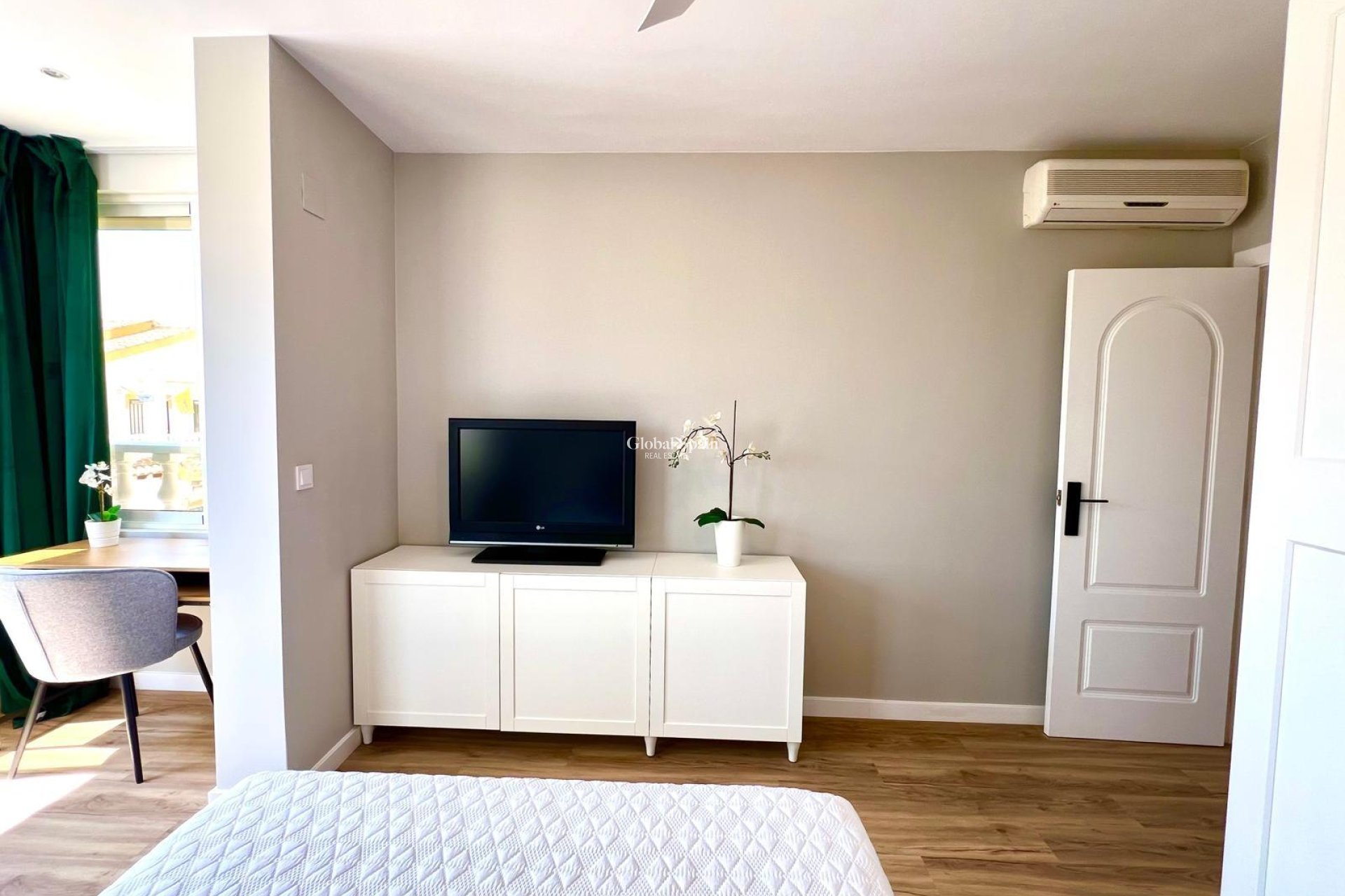 Revente - MAISON -
ORIHUELA - Urbanización Perla del Mar