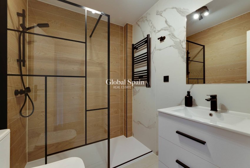 Revente - MAISON -
ORIHUELA - Urbanización Perla del Mar