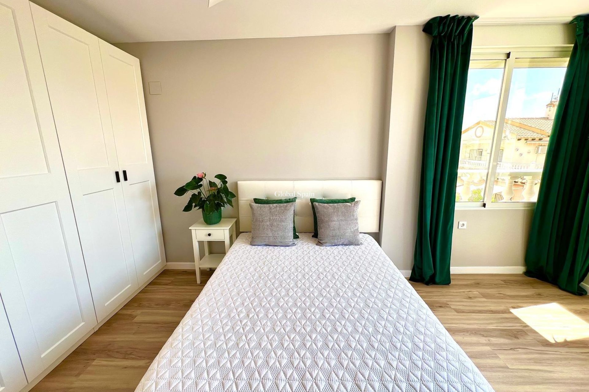 Revente - MAISON -
ORIHUELA - Urbanización Perla del Mar