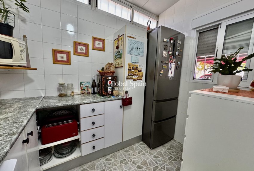 Revente - MAISON -
ORIHUELA - Urbanización Perla del Mar