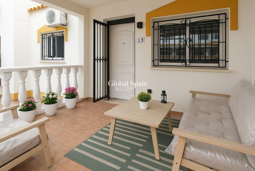 Revente - MAISON -
ORIHUELA - Urbanización Perla del Mar