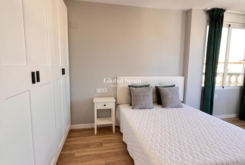 Revente - MAISON -
ORIHUELA - Urbanización Perla del Mar