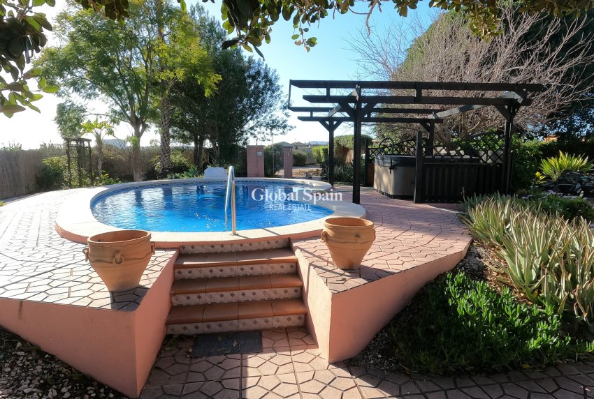 Revente - MAISON -
ORIHUELA