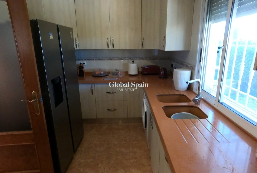 Revente - MAISON -
ORIHUELA