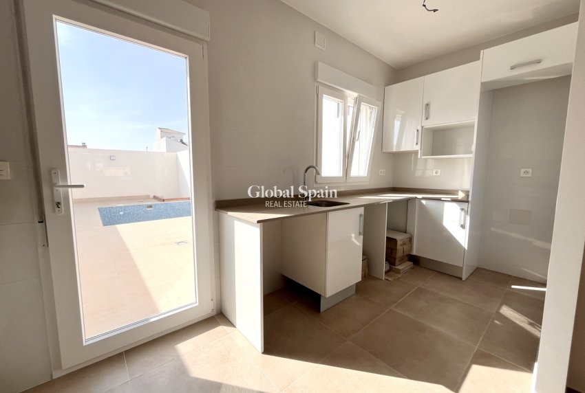 Revente - MAISON -
PILAR DE LA HORADADA - Costa Blanca