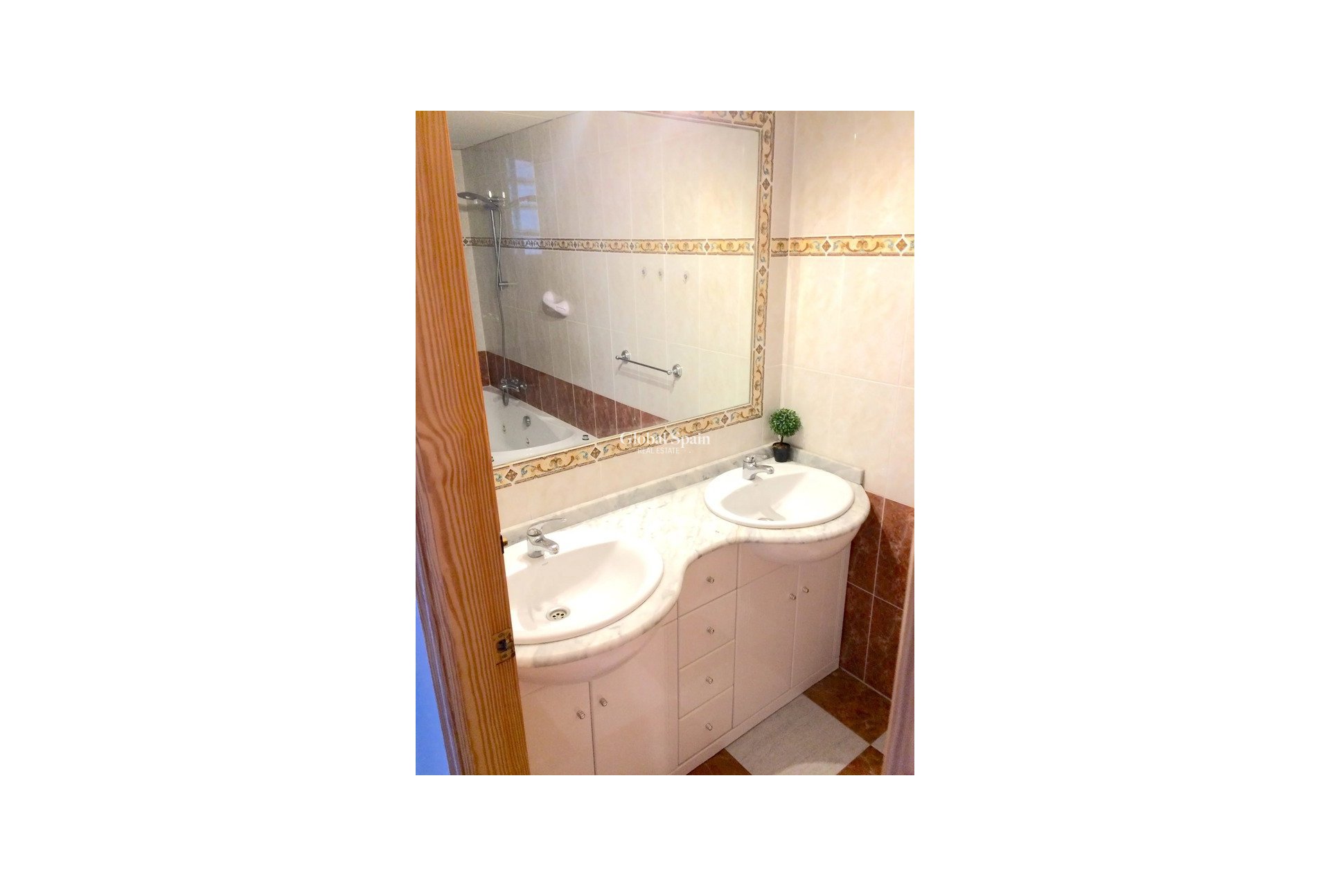 Revente - MAISON -
PLAYA FLAMENCA - Costa Blanca