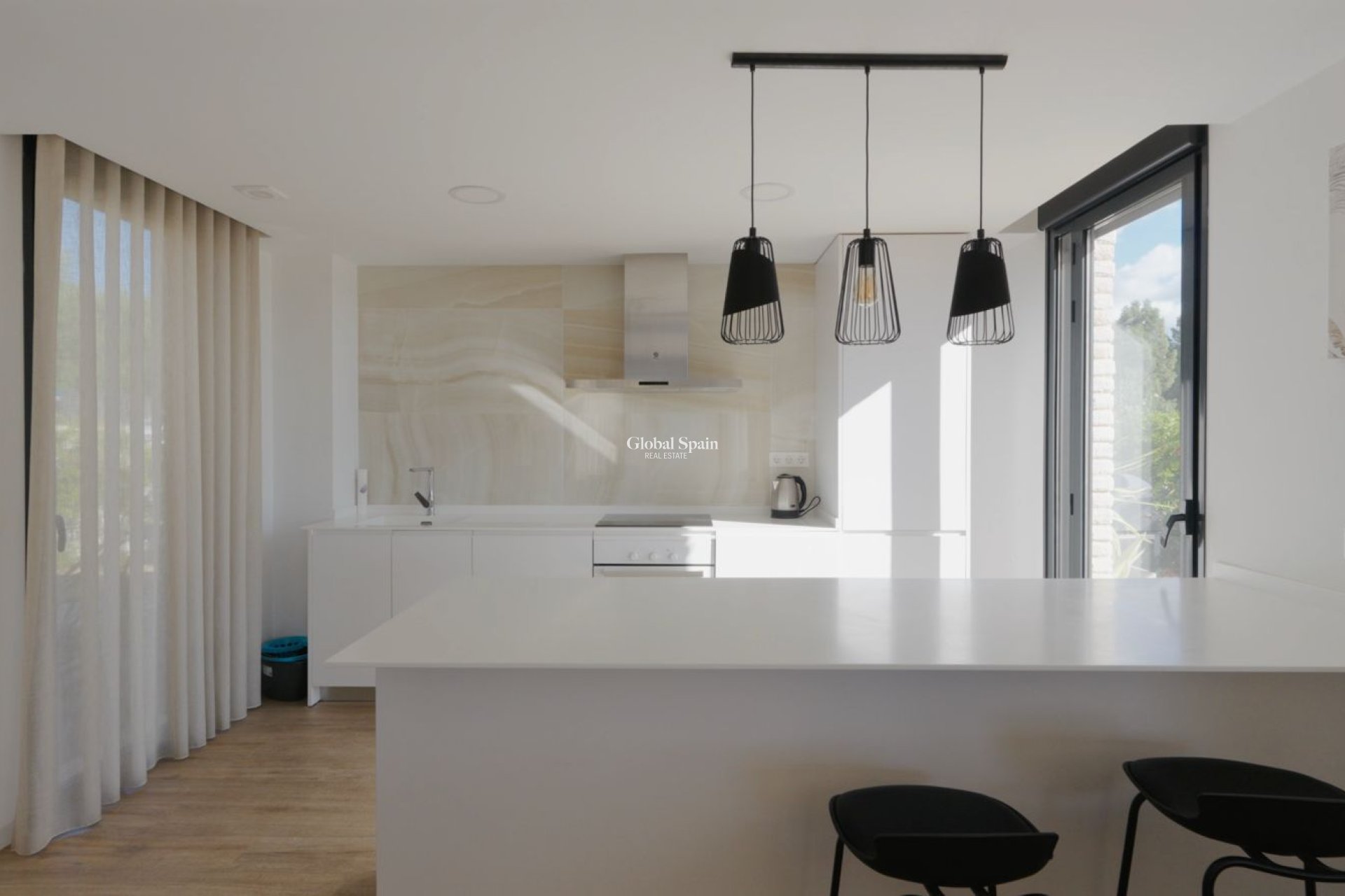 Revente - MAISON -
POLOP - Costa Blanca