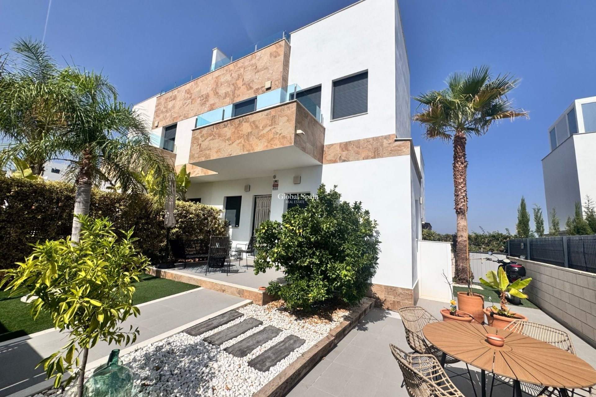 Revente - MAISON -
POLOP - Polop