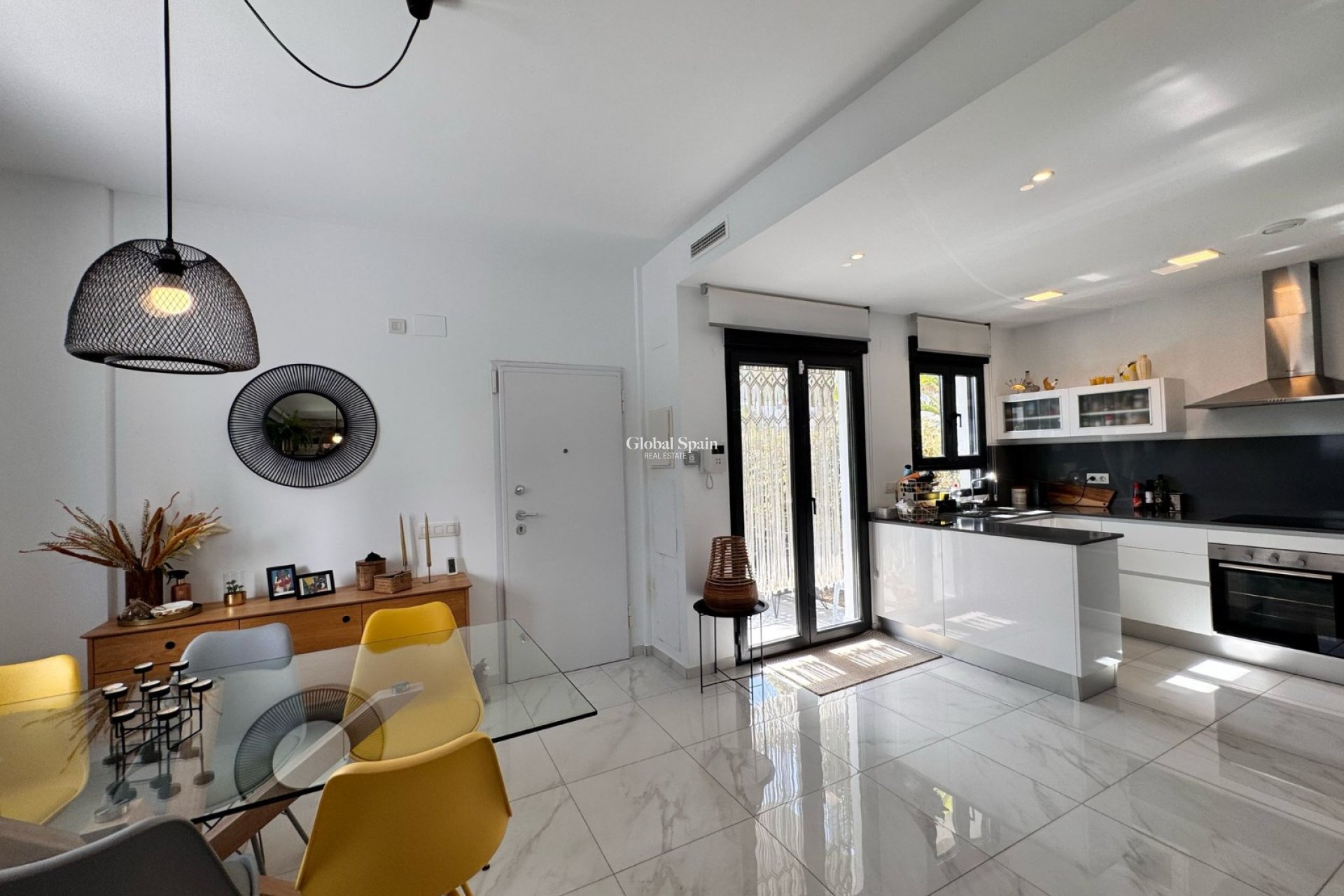 Revente - MAISON -
POLOP - Polop