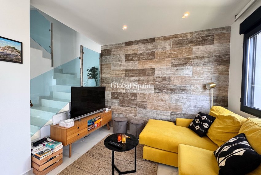 Revente - MAISON -
POLOP - Polop